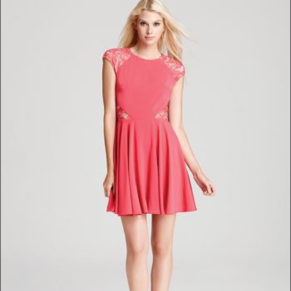 ERIN by Erin Fetherston Dresses & Skirts - ERIN FEATHERSON cap sleeve fit & flare dress 6